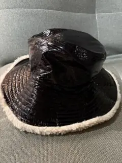 リバーシブル バケットハット 黒 SM ニューエラ