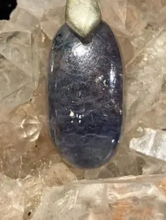 アイオライトサンストーン ペンダントトップ 天然石 パワーストーン 自信と行動力