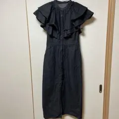 &.NOSTALGIA フリルデニムワンピース ダークグレーのサムネイル