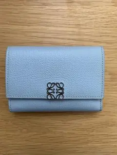 LOEWEアナグラム バーティカル ウォレット スモール（ペブルグレインカーフ）