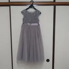 140サイズ ビーズ装飾 グレー ドレス