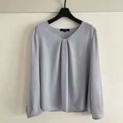 極美品 アンタイトル ブラウス くすみブルー系 きれいめ 上品 UNTITLED