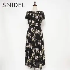 SNIDEL 花柄ロングワンピース バックレース 黒 フレア ペチコート付き