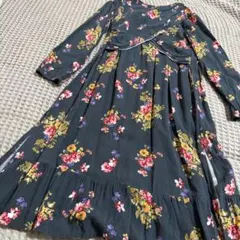 【130cm】ZARAキッズ長袖ロングワンピース 花柄 カットソー生地