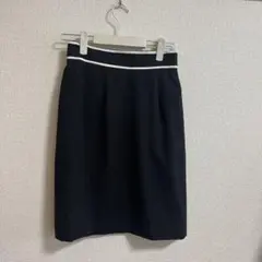 タイトスカート　黒　オフィスカジュアル