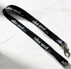 niko and ... ニコアンド　ネックストラップ
