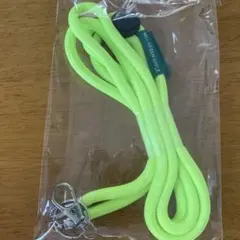 ミセスグリーンアップル　スマホショルダー