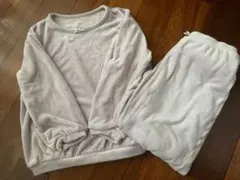 ユニクロ　フリース　ボア　パジャマ　120 ルームウェア