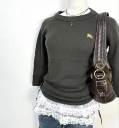 BURBERRY BLUE LABEL サイドテープ ギャザー ニット　グレーのサムネイル