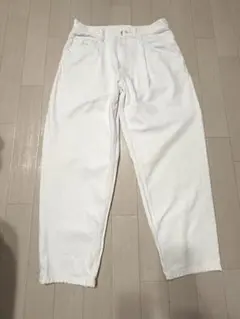 BEAMS 100% Cotton White Pantsのサムネイル