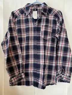 新品未使用　かわいいイングチェックシャツ