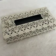 アイアンのティッシュケース、バラ