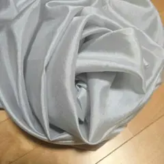 サンゲツ光沢シルバーグレー生地 156×334(cm)&193×125と2枚