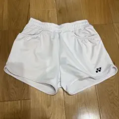美品　ヨネックス バドミントン レディース ショートパンツ Lサイズ ホワイト