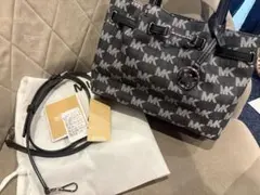 Michael Kors MKロゴトートバッグ グレー/ブラック