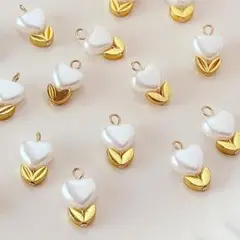 10 _ アクセサリー パーツ ハート 可愛い 30個 ハンドメイド チャーム
