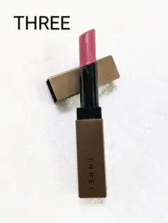 「THREE」 ベルベットラスト リップスティック 19のサムネイル