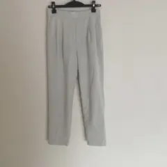 【グローバルワーク】ウツクシルエットパンツ　Sサイズ　※やや汚れあり