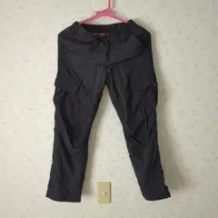 超あったか！UNIQLO カーゴパンツ 135-145cm　黒