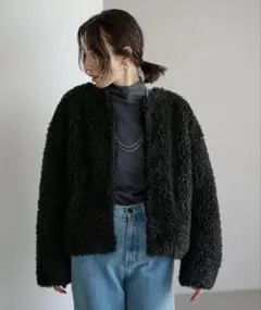 【美品】ur's ノーカラー ボアジャケット