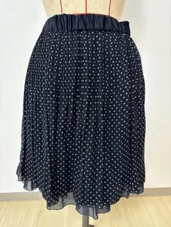 【COMME CA ISM】紺色リバーシブルの膝丈スカート