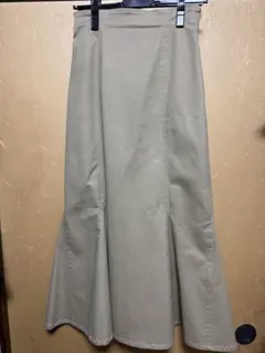 ベージュ マーメイドスカート ゴムウエスト スリット入り