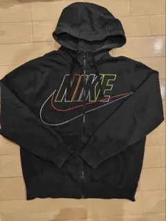 Nike ブラック パーカー フード付き