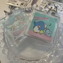 シナモロール、タキシードサム　アクリルキーホルダー