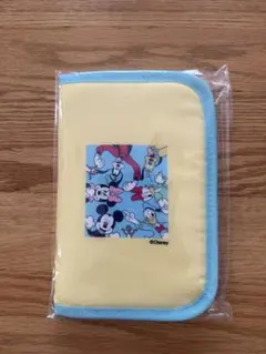 Disney 母子手帳ケース World Familyのサムネイル