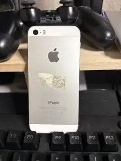 Apple iPhone 5sシルバー 本体