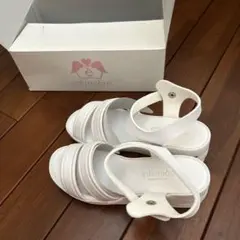 Item thumbnail for item 63586f60-cb5f-46e7-8827-43a972243f78