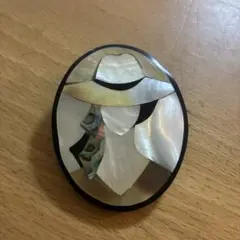ヴィンテージ　貝殻ブローチ