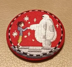 ディズニー　刺繍缶バッジ　ベイマックス　ビスケット2　ヒロ　Disney　バッチ
