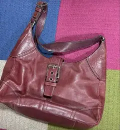 COACH バーガンディ レザーショルダーバッグ