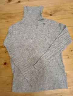 【フェリシモ】グレーラメ入りリブ編みタートルネックセーター Mサイズ