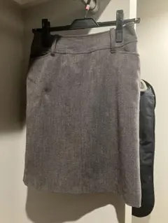 G.F. グレー　タイトスカート スリット入り