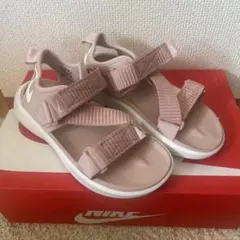 NIKE ピンク スポーツサンダル