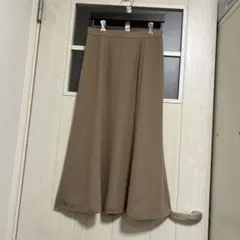 東京ソワール✴︎上品　フレアスカート　ベージュ11号✴︎オフィス入学卒業結婚PTA