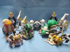 ポケモン歴代フィギュア　アルセウス２体ギラティナ等