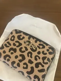 未使用品　kate spade 財布　コインケース　ヒョウ柄　レオパード柄
