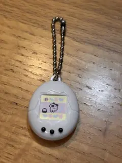 ミニチュアチャームコレクション　白(まめっち）　たまごっち　キーチェーン