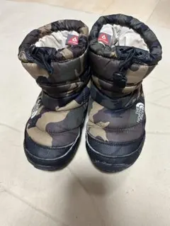 The North Face カモフラージュ ブーツ
