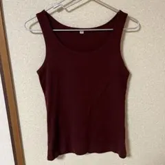ユニクロ　タンクトップ　ワイドレッド
