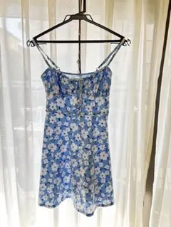 HOLLISTER　花柄キャミソールワンピース ブルー 白花柄 夏服　XS