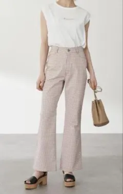 earth music&ecology ギンガムチェックセミフレアパンツ