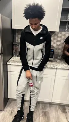 Item thumbnail for item c514e9da-03b7-4020-b1fa-eb9c47d29210