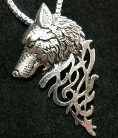 ウルフネックレス　オオカミ　狼　アメカジ　パンク　ストリート　スケーター