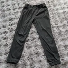 140 ジョガーパンツ　カーキ