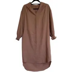 【ルーミーズ】スキッパーネック ロングシャツワンピース くすみピンクのサムネイル