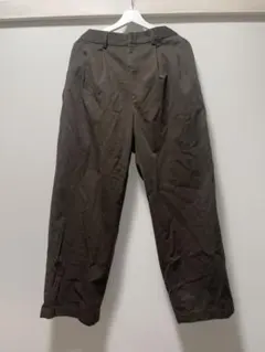 【GU】チノタックパンツ / Chino Tucked Pants Olive